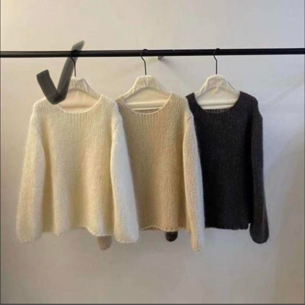 UTTK wool sweater high quality. One size.